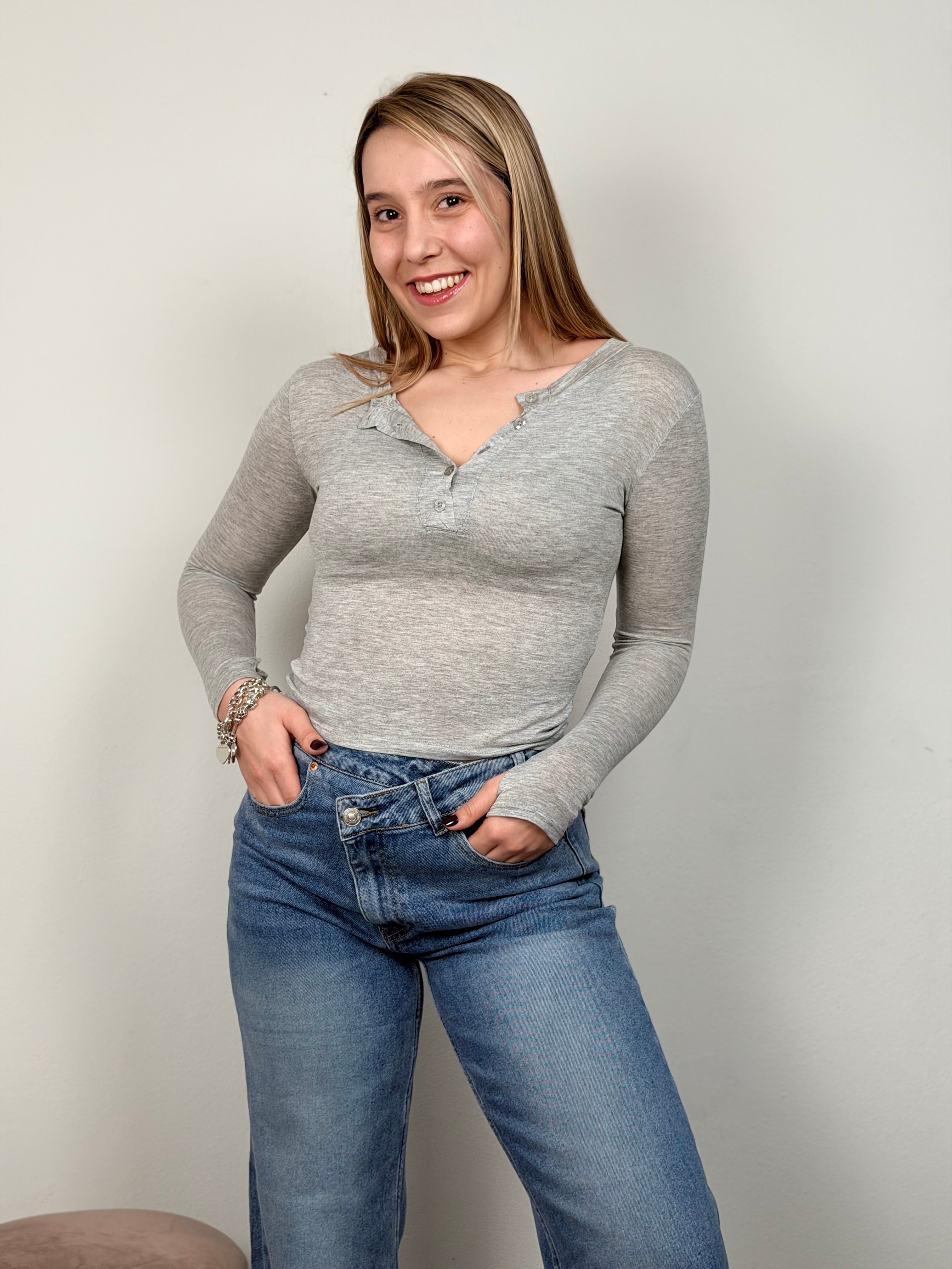 MAGLIA BOTTONI GRIGIA