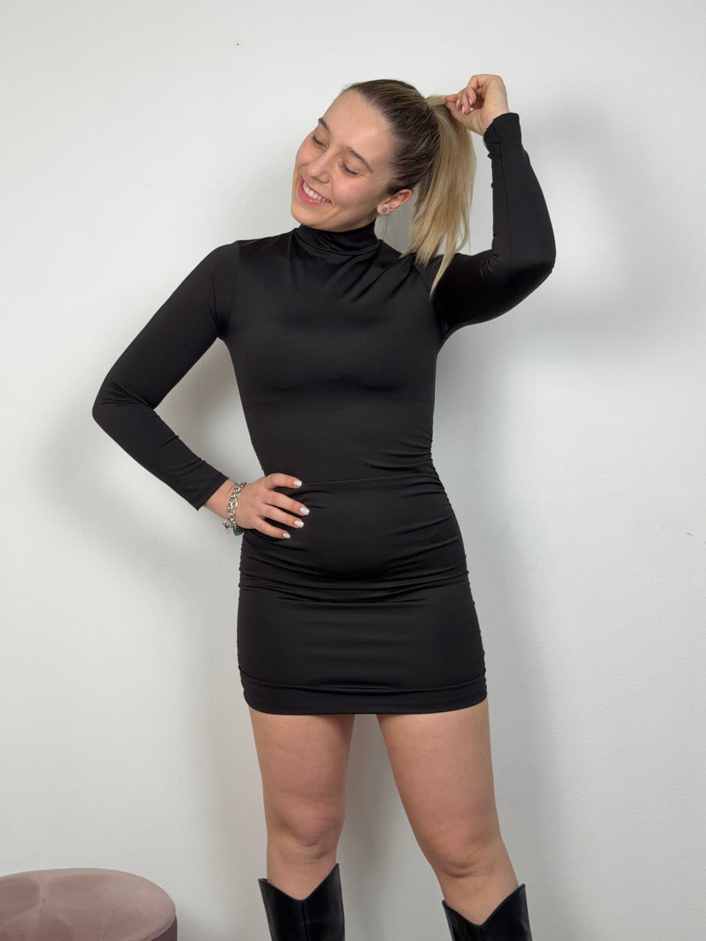 VESTITO ADERENTE NERO