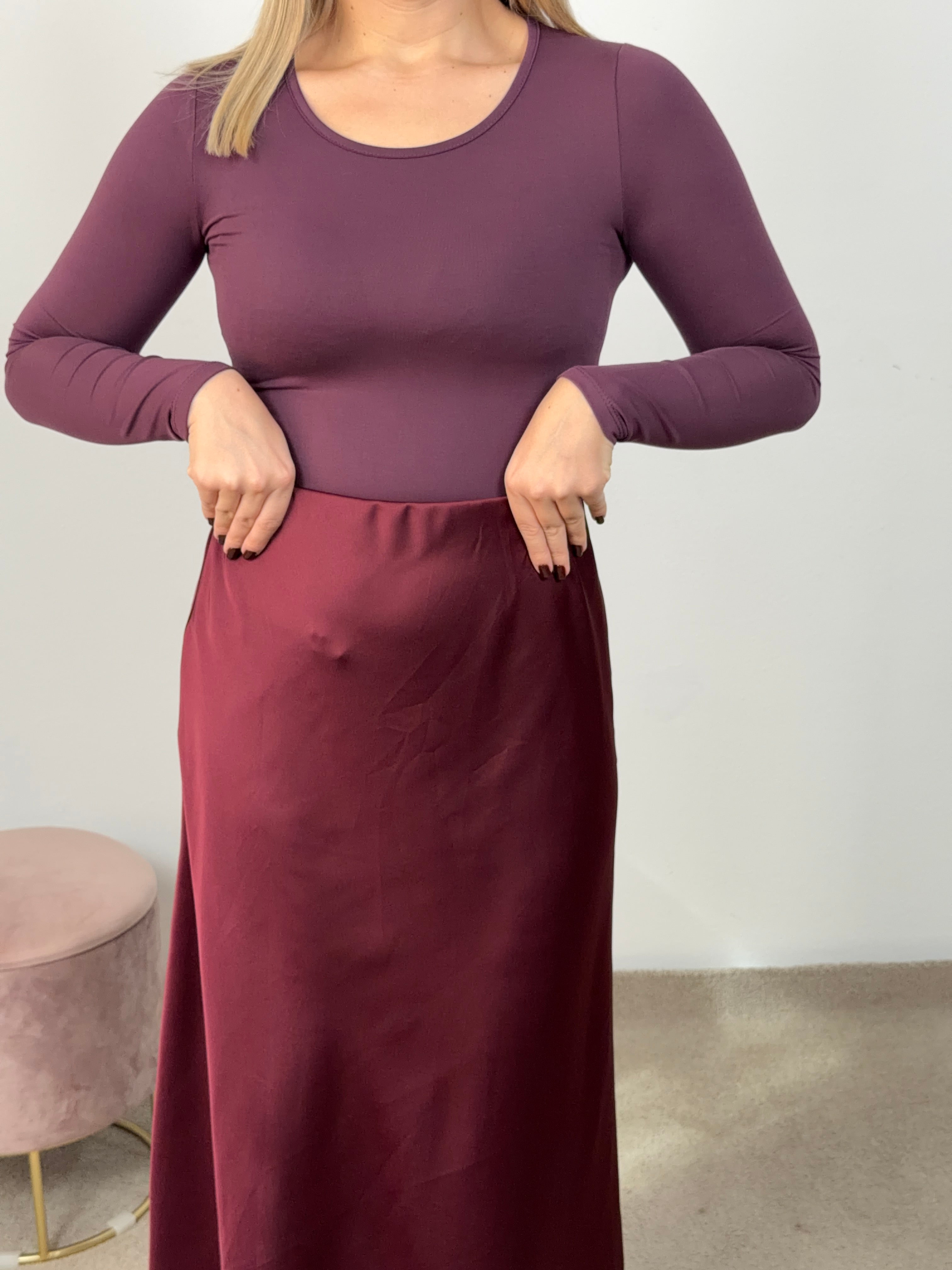 GONNA SATIN BORDEAUX