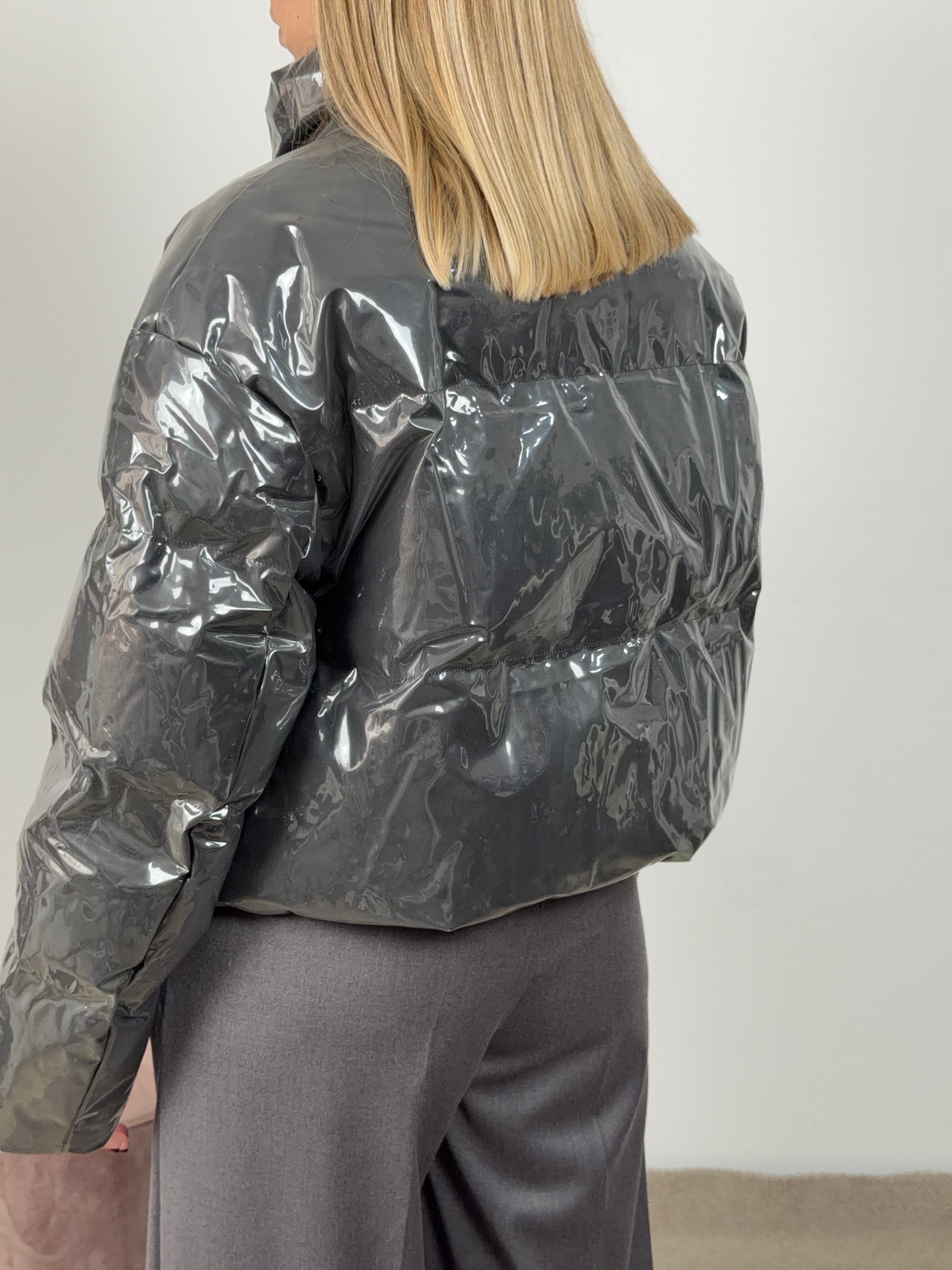 GIUBBOTTO VERNICE NERA LUMINA